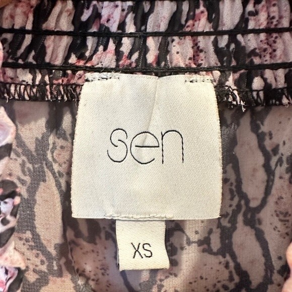 sen Pink & Black Smocked Long Sleeve Snake Print Sheer Blouse - Size XS - EUC - Picture 5 of 7